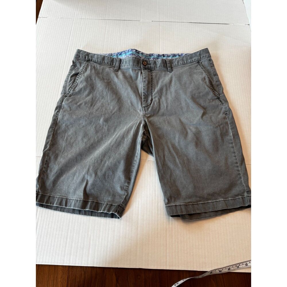 Tommy Bahama Mens Shorts Size 42 Gray Chino Flat Front Stretch Cotton Tencel